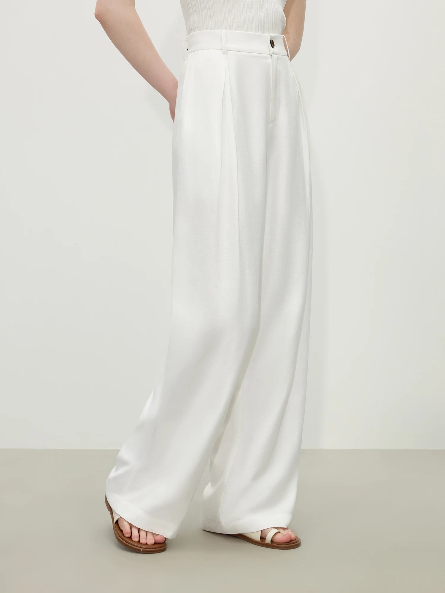 #color_White